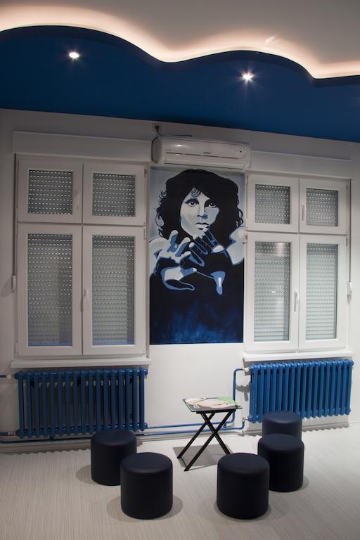 Pop Art Hostelベオグラード 部屋 写真